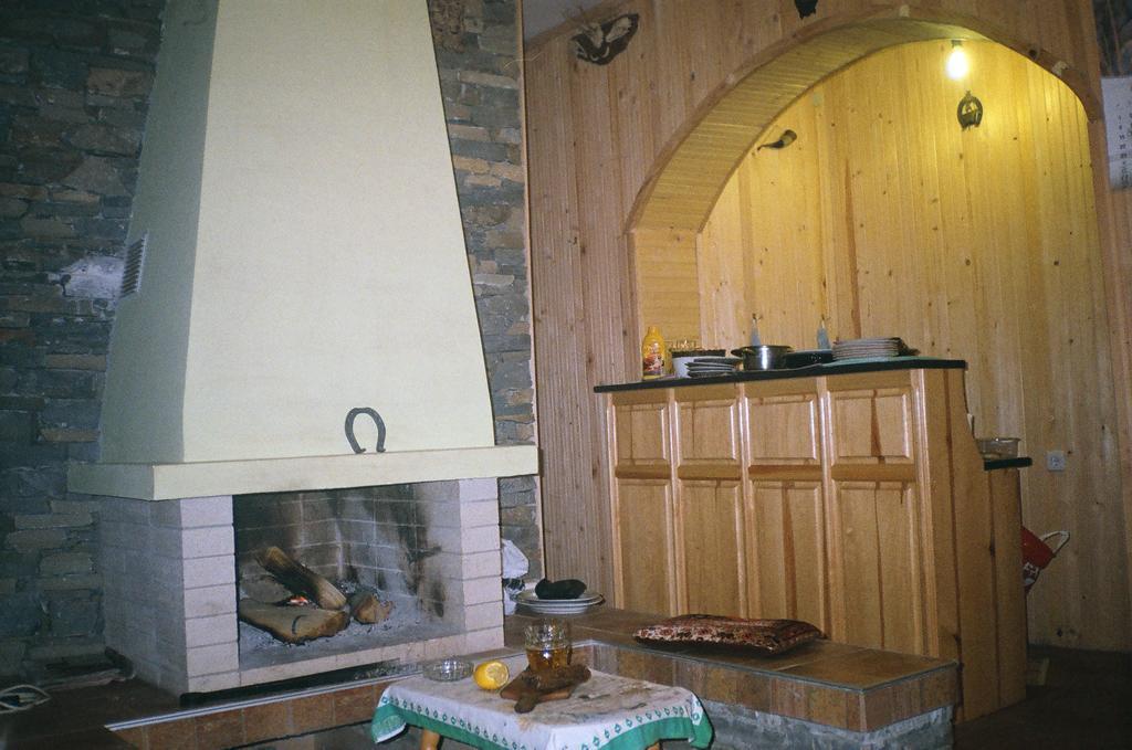 Villa Lilia Apriltsi  Extérieur photo