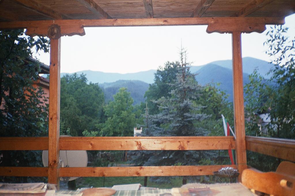 Villa Lilia Apriltsi  Extérieur photo