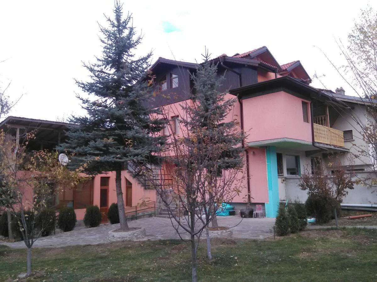 Villa Lilia Apriltsi  Extérieur photo